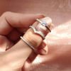 Billede af By Pind solitaire ring i rhodineret sølv med zirkoniasten